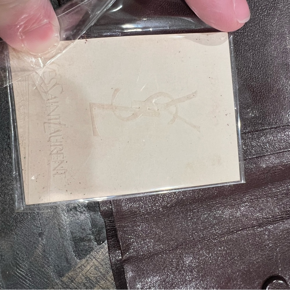 Yves Saint Laurent VINTAGE wallet EUC - Picture 7 of 7